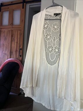 Ivory Open Cardigan with Crochet Floral Back